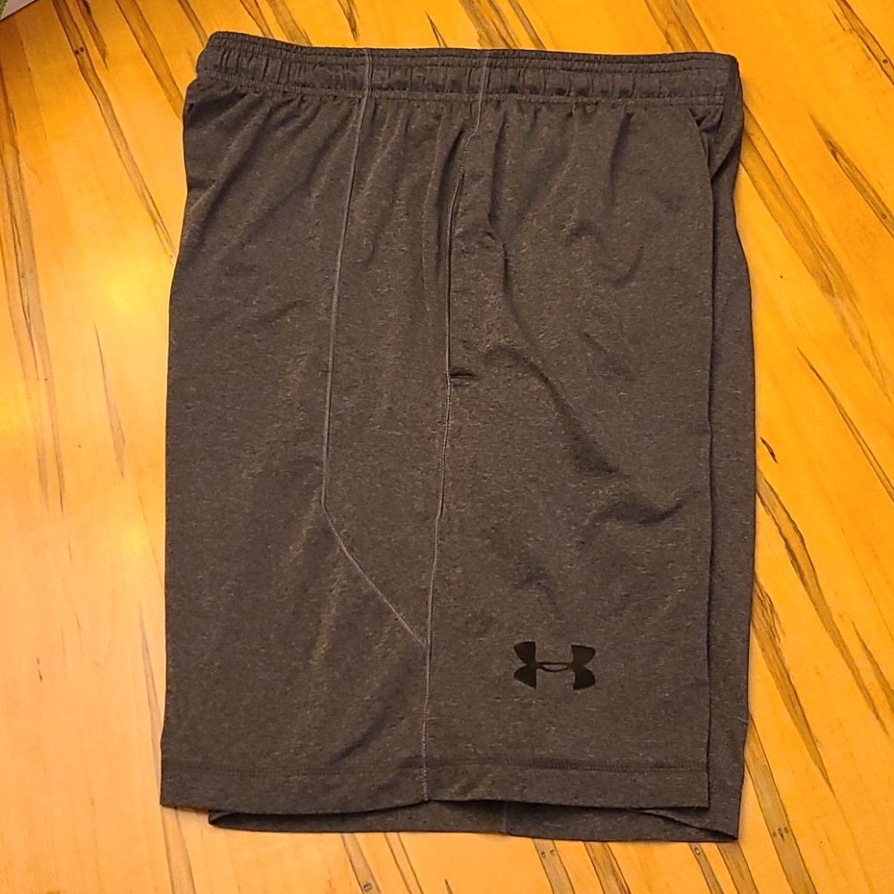 Men's Under Armour Shorts, Size Medium